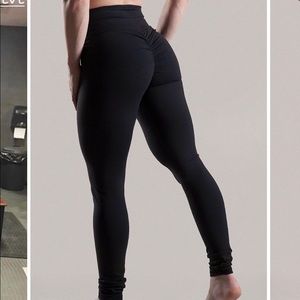 Abs2b scrunch bum leggings